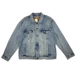 Levi's The Trucker Denim Patchwork Damage Jacket Light Wash Blue Size XL